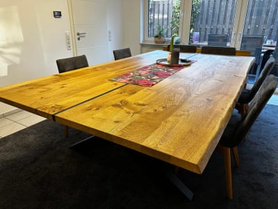 Handgefertigter Tisch 4